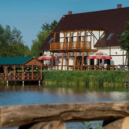 Restauracja Teo Hotel Cieszkow Eksteriør billede